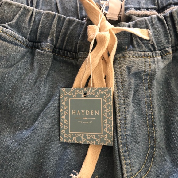 <LAST>Distressed Ripped Street Style Jeans - Picture 7 of 8